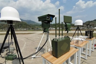 Augsto tehnoloģiju dronu pretpasākumi, ko izmanto mūsdienu armijā